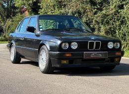 BMW Série 3 320 i