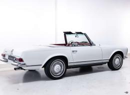 Mercedes-Benz SL 230 Pagode