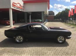 Ford Mustang V8 Fastback