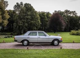 Mercedes-Benz 230 W123