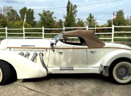 Auburn V8 SPEEDSTER BOATTAIL SUPERCHARGED 1935 REPLICA 