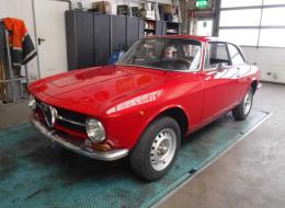 Alfa Roméo Giulia GT 1300 Junior