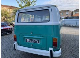 Volkswagen Combi T2 bay Window