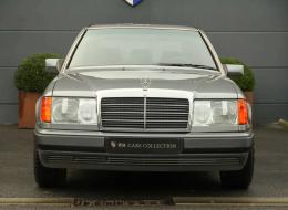 Mercedes-Benz E class Pullman Limousine - 6 portes - V124