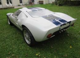 Ford GT40 replica par north aùerica fiberglass