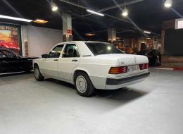 Mercedes-Benz 190 E 2.0 
