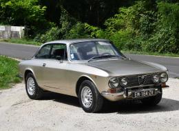 Alfa Roméo Giulia GT 2000 coupé Bertone