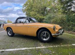 MG B Roadster