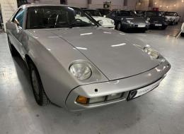 Porsche 928