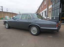 Daimler Double Six V12 5.0 L FRANCAISE 2EME MAIN