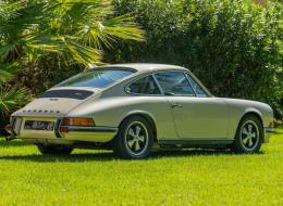 Porsche 911 2.4 S