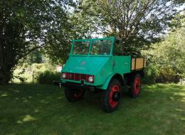 Mercedes-Benz Unimog 2010