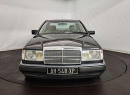 Mercedes-Benz CE 300