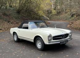 Mercedes-Benz SL 230 Pagode