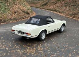 Mercedes-Benz SL 230 Pagode