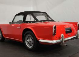 Triumph TR4