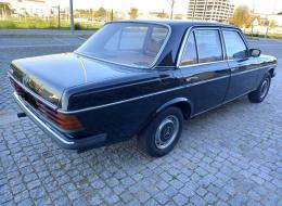 Mercedes-Benz 240 D