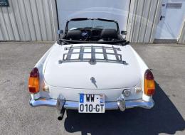 MG B