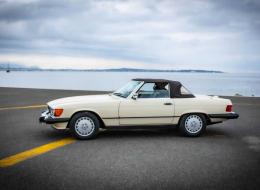 Mercedes-Benz SL 560