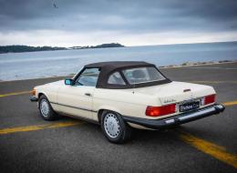 Mercedes-Benz SL 560