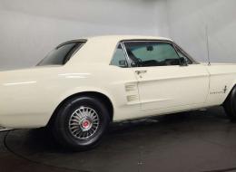 Ford Mustang V8 4.7 Coupé