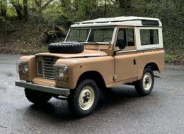 LandRover 88 Essence Serie 3