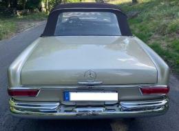 Mercedes-Benz SE 220 Cabriolet