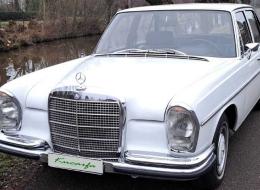 Mercedes-Benz SE 220 automatic
