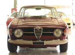 Alfa Roméo Giulia GT 1300 Junior