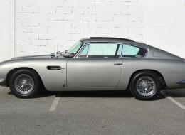 Aston Martin DB 6 Saloon Superleggera