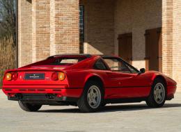 Ferrari 208 GTS Turbo Intercooler