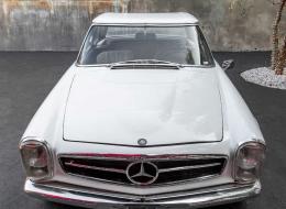 Mercedes-Benz SL 230 Pagode