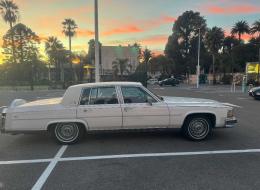 Cadillac Fleetwood Brougham