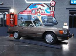 Mercedes-Benz SL 560