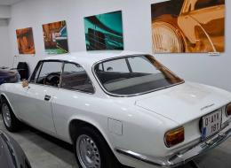 Alfa Roméo Giulia GT 1600 JUNIOR