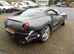 Ferrari 599 GTB accidenté