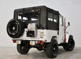 Toyota Land Cruiser FJ40