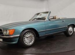 Mercedes-Benz SL 560