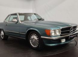 Mercedes-Benz SL 560