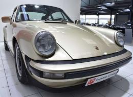 Porsche 911 Carrera 2.7