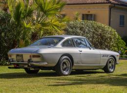 Ferrari 330 GT 2+2