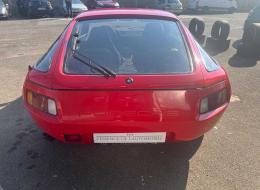 Porsche 928 v8 240 ch 