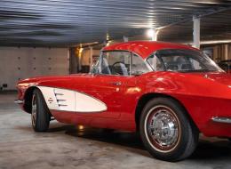 Chevrolet Corvette C1 V8