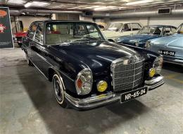 Mercedes-Benz SEL 300SEL 3.5 V8