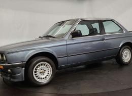 BMW Série 3 323i E30 coupé