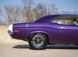 Dodge Challenger 440 BIG BLOCK