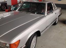 Mercedes-Benz SL 560