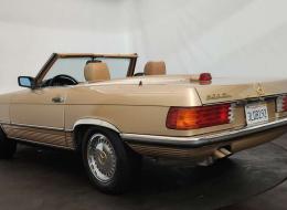 Mercedes-Benz SL 560