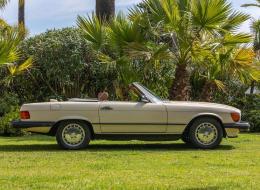 Mercedes-Benz SL 560