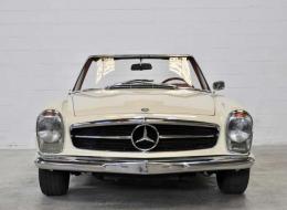 Mercedes-Benz SL 280 Pagode